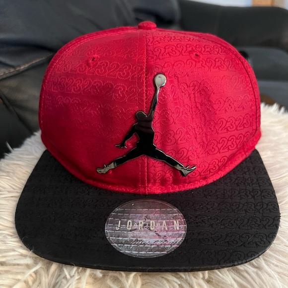 Michael Jordan hat - Picture 1 of 1